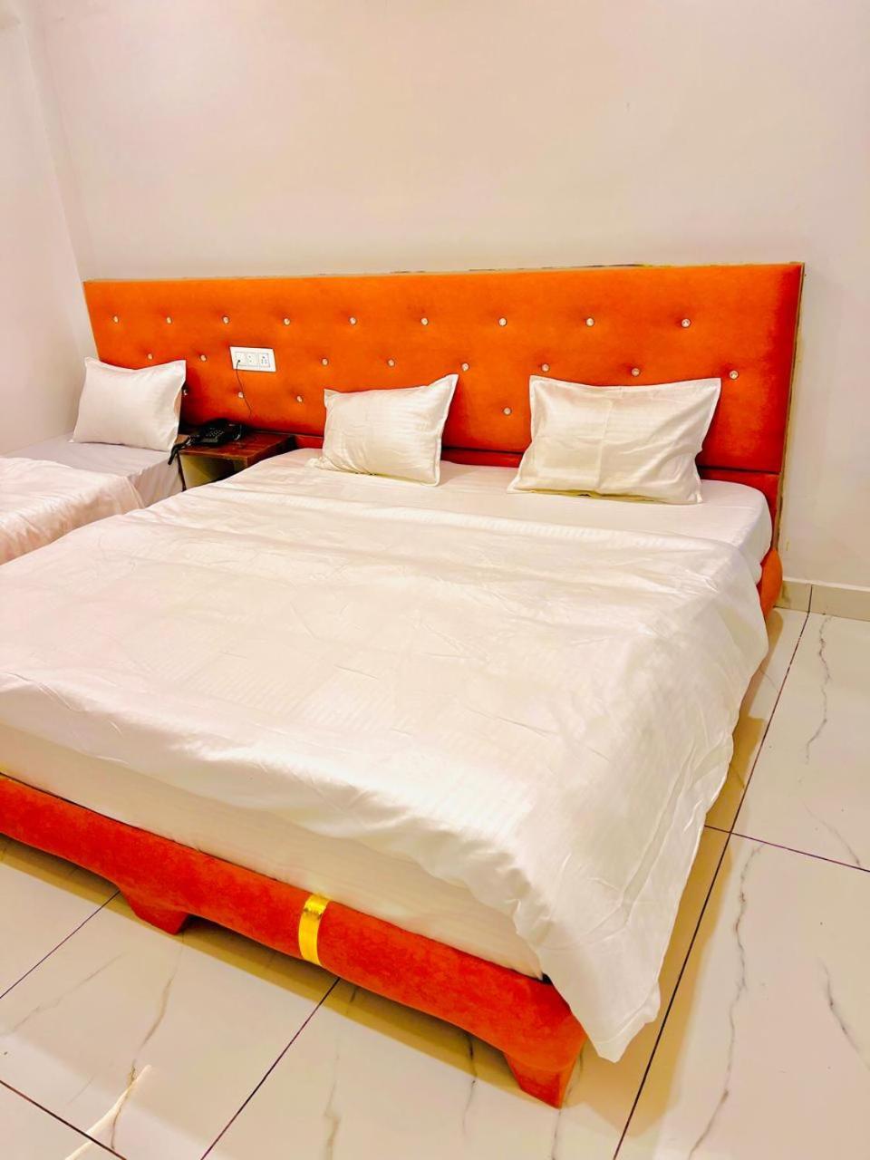 Hotel Shree Kedar Palace اوجاين المظهر الخارجي الصورة