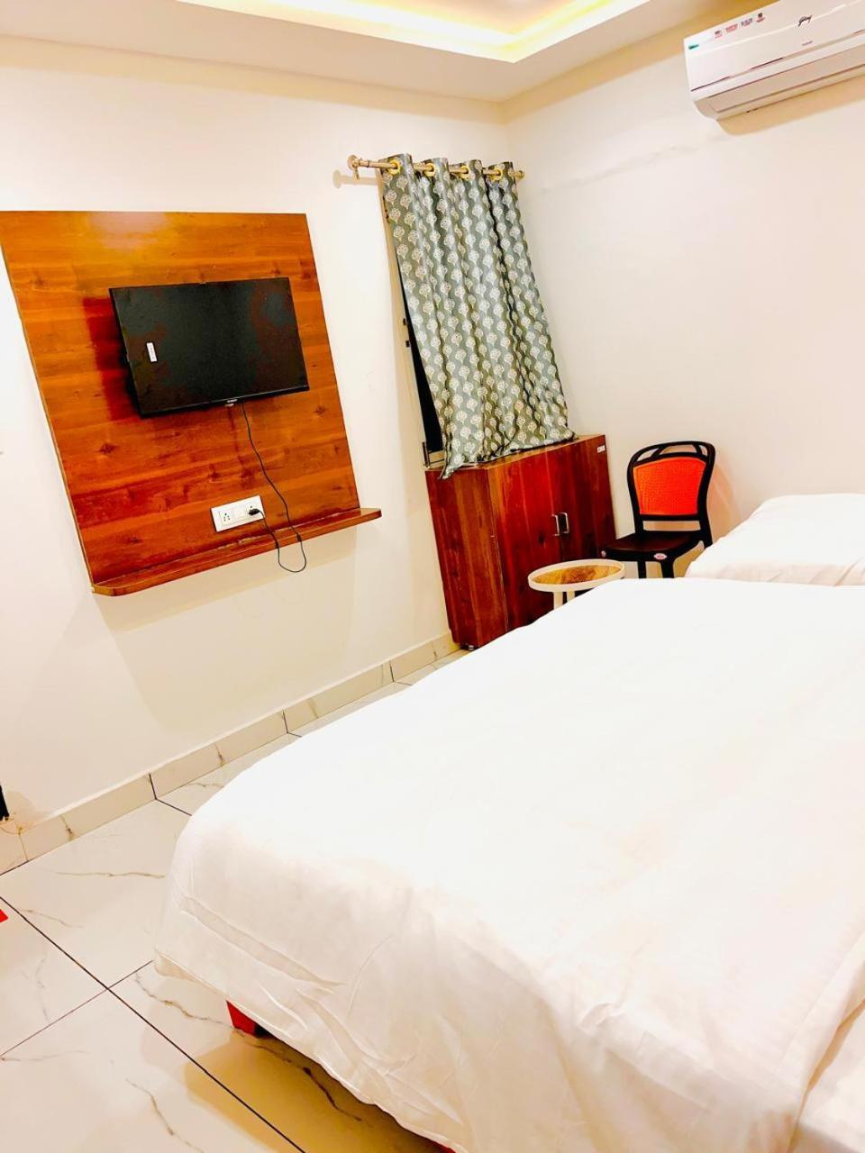 Hotel Shree Kedar Palace اوجاين المظهر الخارجي الصورة