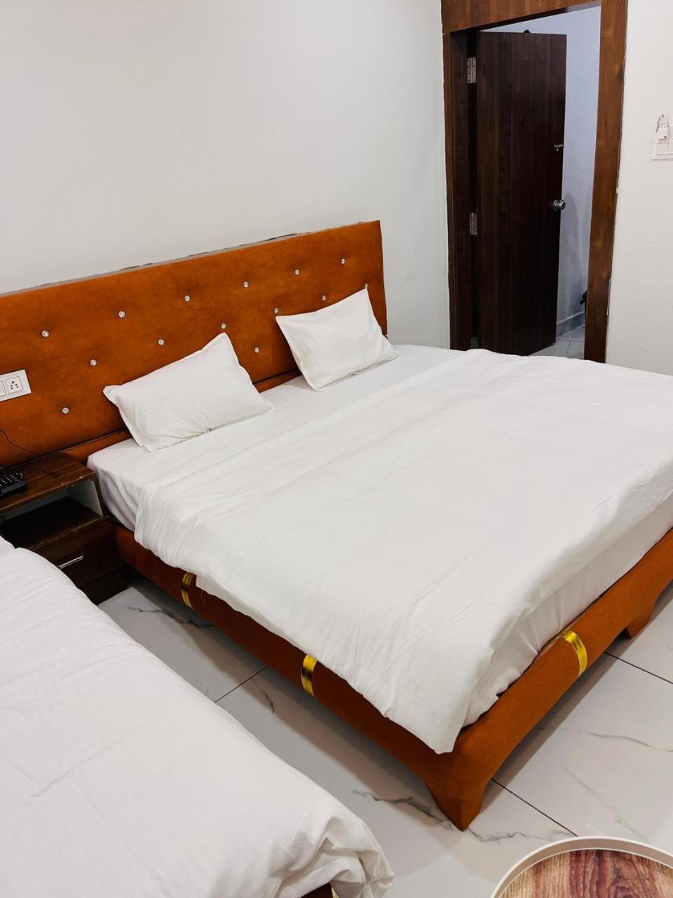 Hotel Shree Kedar Palace اوجاين المظهر الخارجي الصورة